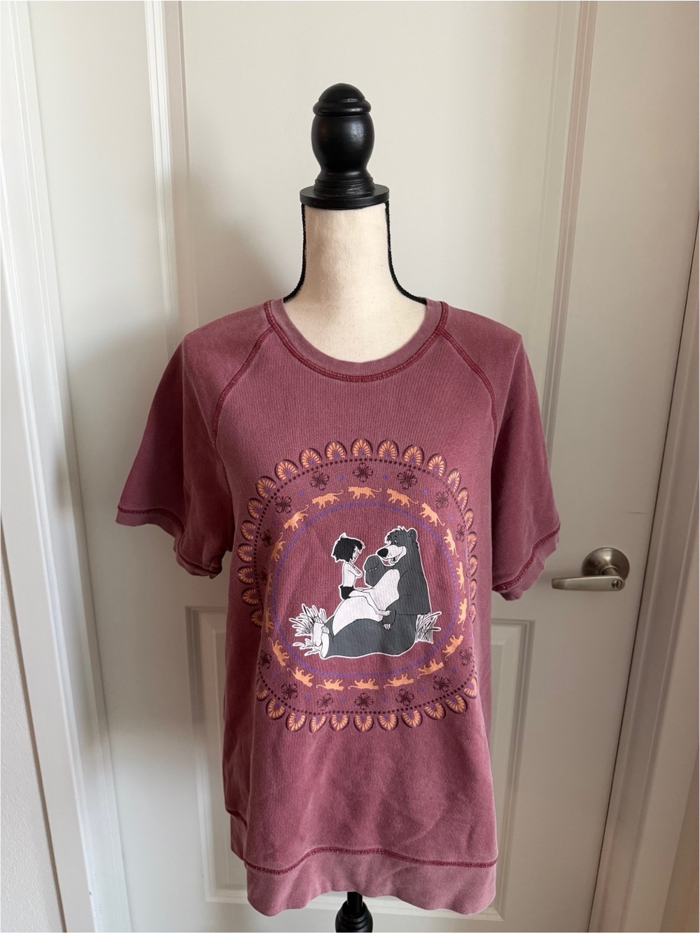 Disney Jungle Book Short Sleeve Large Shirt/Sweatshirt